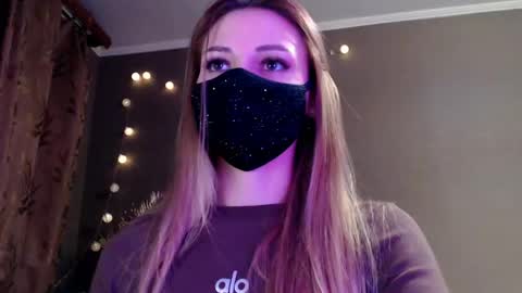 Lily online show from 03/21/26, 04:43