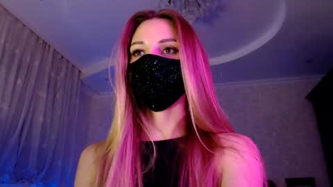 Lily online show from 06/10/26, 07:02