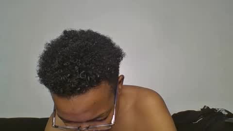 iris_love_2 online show from 02/22/25, 09:12