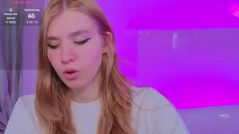 Snapshot of iris_rain chatting on 12/16/25, 09:25 Iris online show from 12/16/25, 09:25