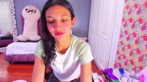 Iris online show from 01/25/25, 08:21