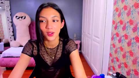 Iris online show from 02/12/25, 06:19