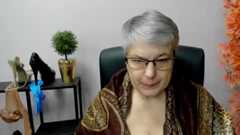 I R I S online show from 01/02/25, 07:12