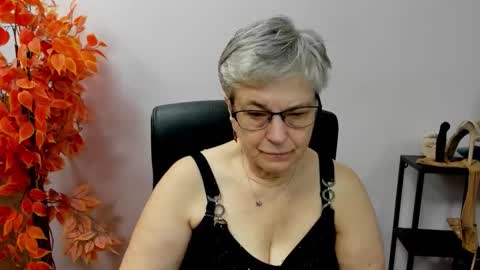 I R I S online show from 10/16/25, 06:25