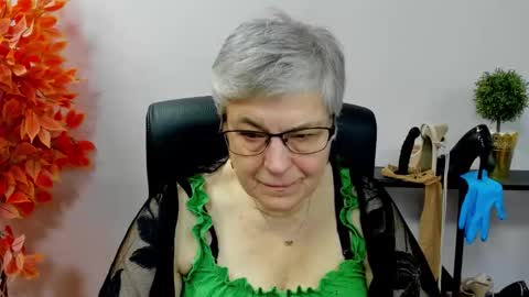 Snapshot of iris_xdesire chatting on 11/07/25, 07:30 I R I S online show from 11/07/25, 07:30