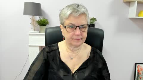 I R I S online show from 05/13/26, 06:22
