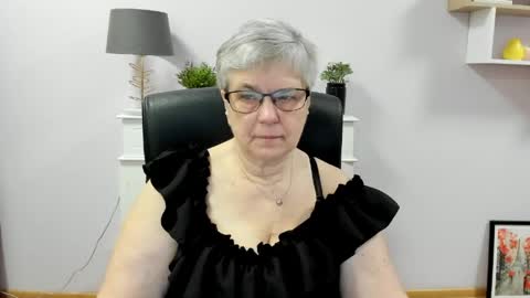 I R I S online show from 06/02/26, 06:04