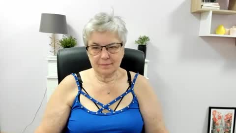 I R I S online show from 06/10/26, 06:45