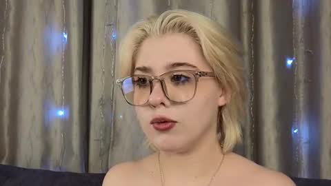 Iris Day Maya night online show from 12/15/24, 05:10