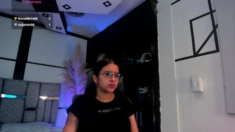 Snapshot of irisfyre chatting on 05/21/26, 12:23 Iris Fyre online show from 05/21/26, 12:23