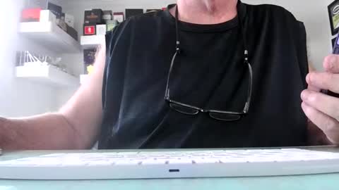 Irishdudelove online show from 11/26/25, 04:52