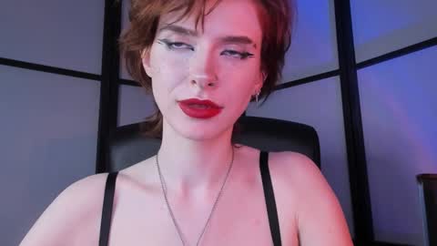 Snapshot of irisice chatting on 12/30/24, 11:17 Miss Iris Fansly Miss Iris new inst. online show from 12/30/24, 11:17