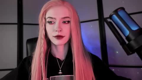 Snapshot of irisice chatting on 02/09/25, 05:29 Miss Iris Fansly Miss Iris new inst. online show from 02/09/25, 05:29