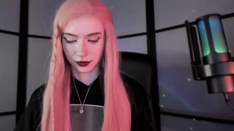 Snapshot of irisice chatting on 02/16/25, 12:52 Miss Iris Fansly Miss Iris new inst. online show from 02/16/25, 12:52