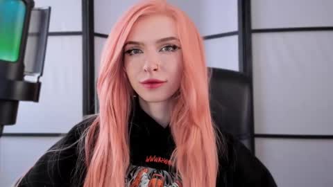 Snapshot of irisice chatting on 02/24/25, 11:10 Miss Iris Fansly Miss Iris new inst. online show from 02/24/25, 11:10