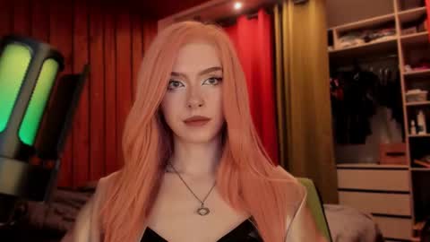 Snapshot of irisice chatting on 03/05/25, 11:38 Miss Iris Fansly Miss Iris new inst. online show from 03/05/25, 11:38