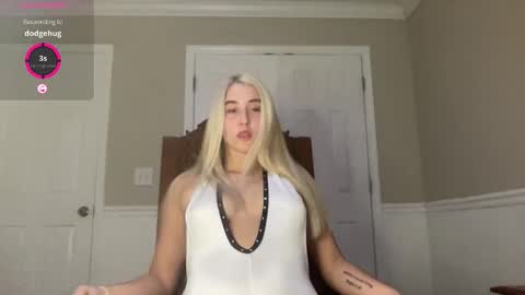 Irispink1 online show from 10/22/25, 12:33