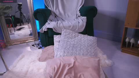 Snapshot of irisreynolds chatting on 01/05/25, 09:14 Maria online show from 01/05/25, 09:14