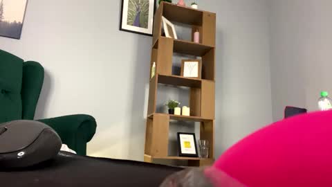 Snapshot of irisreynolds chatting on 01/22/25, 04:34 Maria online show from 01/22/25, 04:34