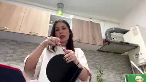 Snapshot of irisreynolds chatting on 02/19/25, 03:06 Maria online show from 02/19/25, 03:06