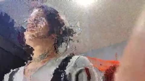 Snapshot of iriss_cardenas chatting on 10/23/25, 01:21 iriss_cardenas online show from 10/23/25, 01:21