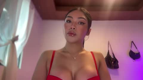 Snapshot of iriss_fox chatting on 05/04/26, 06:09 iriss_fox online show from 05/04/26, 06:09