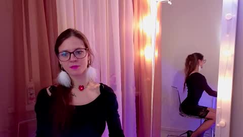 Snapshot of iriss_miller chatting on 01/27/25, 09:33 Im your queen Iriss online show from 01/27/25, 09:33