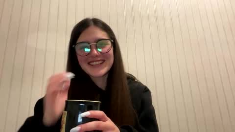 irisss31 online show from 02/08/25, 07:27