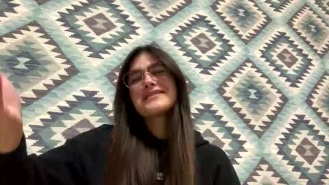 irisss31 online show from 10/13/25, 06:19