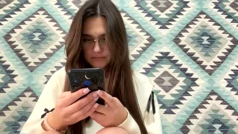 irisss31 online show from 12/18/25, 01:06