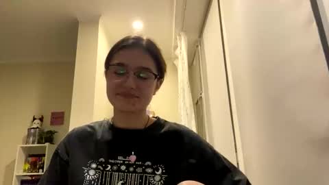 Snapshot of irisss31 chatting on 05/21/26, 06:48 irisss31 online show from 05/21/26, 06:48