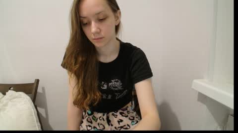 irma_b2004 online show from 04/23/26, 09:39