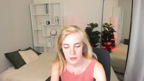 Snapshot of irmaronn chatting on 06/09/26, 09:43 Irma online show from 06/09/26, 09:43