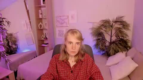 Snapshot of irmaronn chatting on 06/17/26, 08:28 Irma online show from 06/17/26, 08:28
