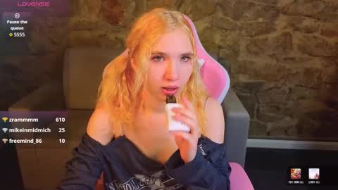 Iron Adele online show from 02/06/26, 02:27