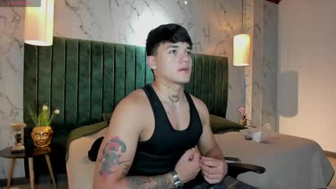 Iron Tous online show from 04/23/26, 09:28