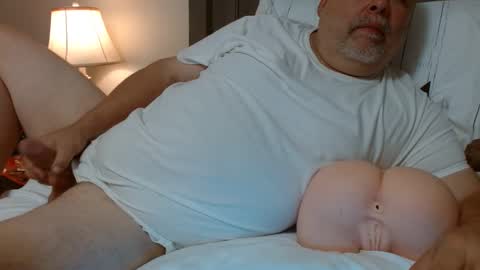 Snapshot of ironeagle333 chatting on 09/27/25, 02:27 ironeagle333 online show from 09/27/25, 02:27