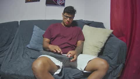 Snapshot of ironvelour chatting on 02/12/26, 03:45 ironvelour online show from 02/12/26, 03:45