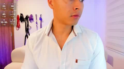 Snapshot of irvinepassion chatting on 02/14/26, 09:17 WILL ANDREW online show from 02/14/26, 09:17