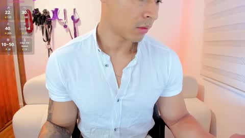 Snapshot of irvinepassion chatting on 02/28/26, 09:43 WILL ANDREW online show from 02/28/26, 09:43