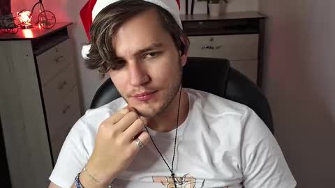 Jess online show from 12/06/24, 10:19