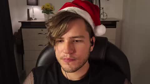Jess online show from 12/25/24, 09:33