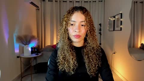 isa_____ online show from 02/08/25, 01:43