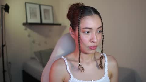 isa_____ online show from 03/05/26, 01:56