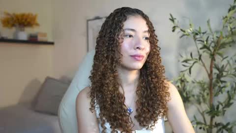 Snapshot of isa_____ chatting on 05/30/26, 03:03 isa_____ online show from 05/30/26, 03:03