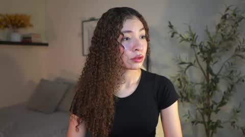 Snapshot of isa_____ chatting on 06/01/26, 02:24 isa_____ online show from 06/01/26, 02:24