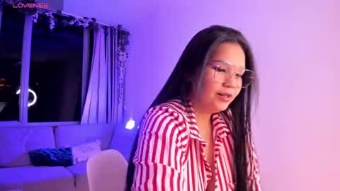 Snapshot of isa__rose chatting on 10/02/25, 09:49 isa rose online show from 10/02/25, 09:49