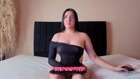 Isa and Natasha online show from 12/02/25, 01:17