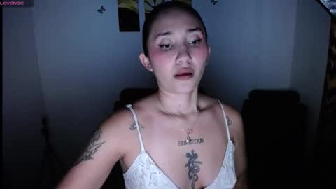 Isa online show from 03/25/26, 11:11