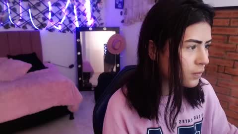 isabela online show from 09/10/25, 03:17